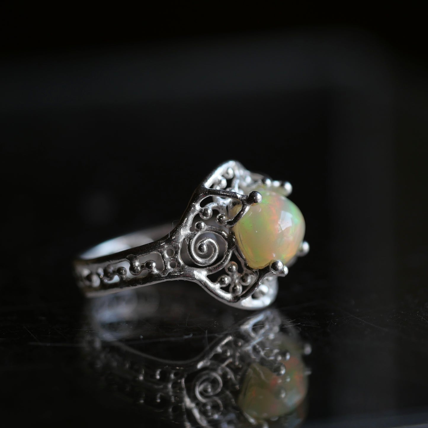 93. Ethiopian Opal Silver Ring / 24R-407