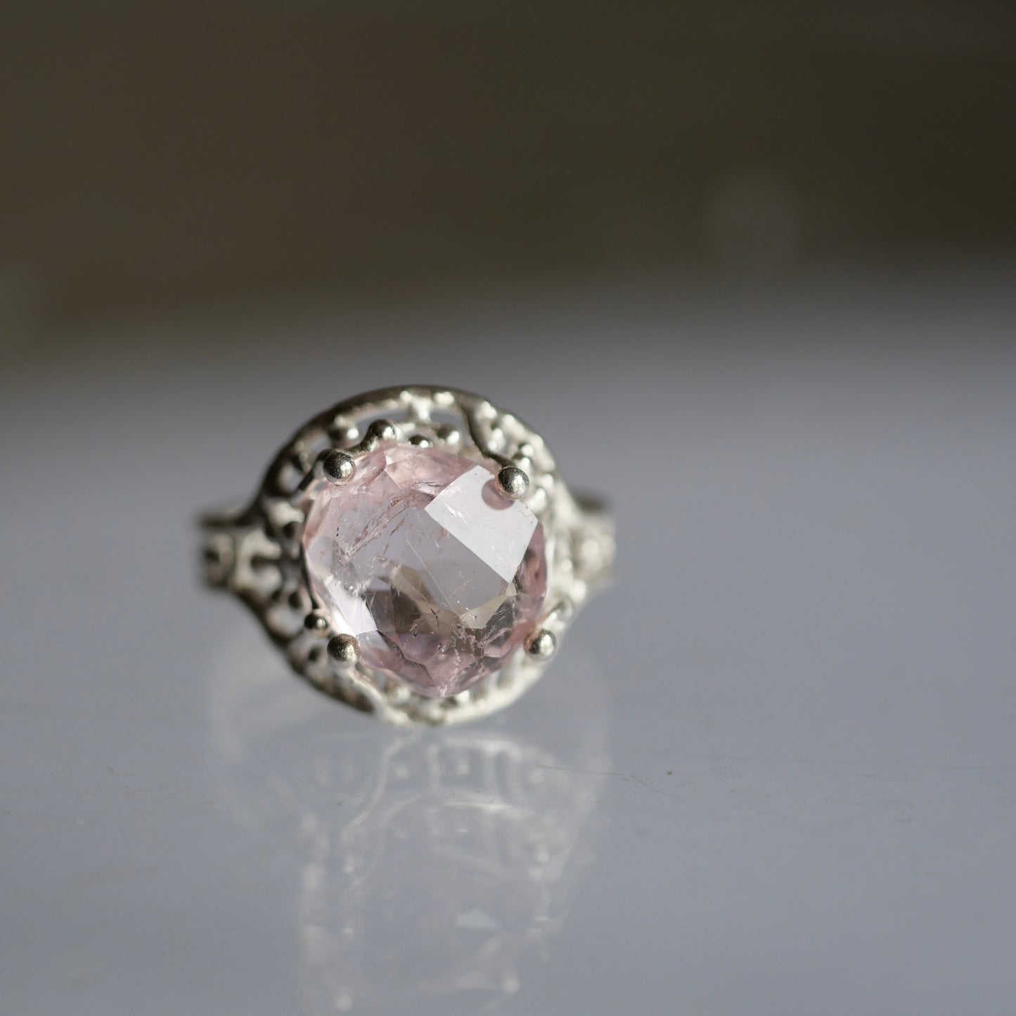 94. Morganite Silver Ring / 24R-384
