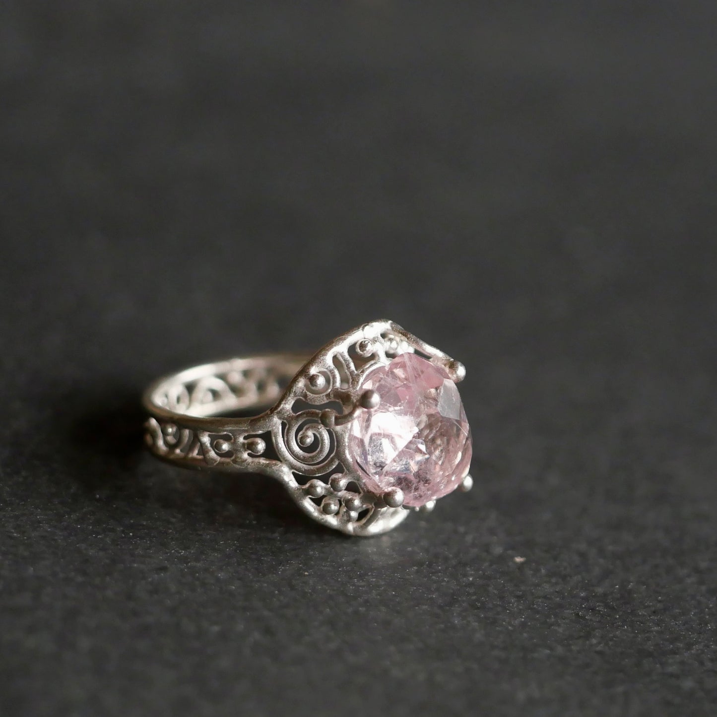 94. Morganite Silver Ring / 24R-384