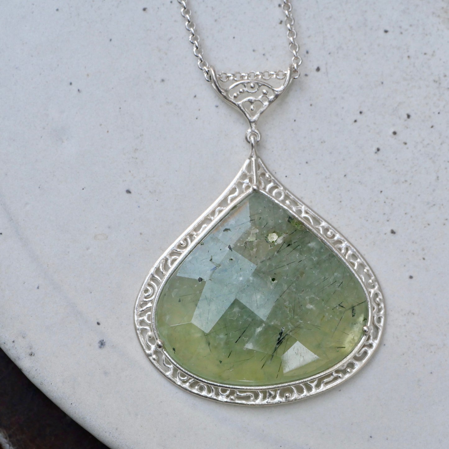 9. Prehnite Pendant / P-12