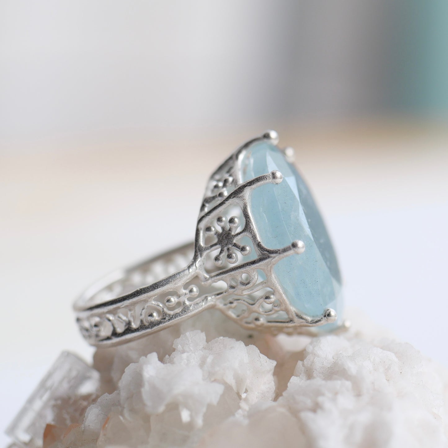 33. Aquamarine Silver Ring / 23R-55