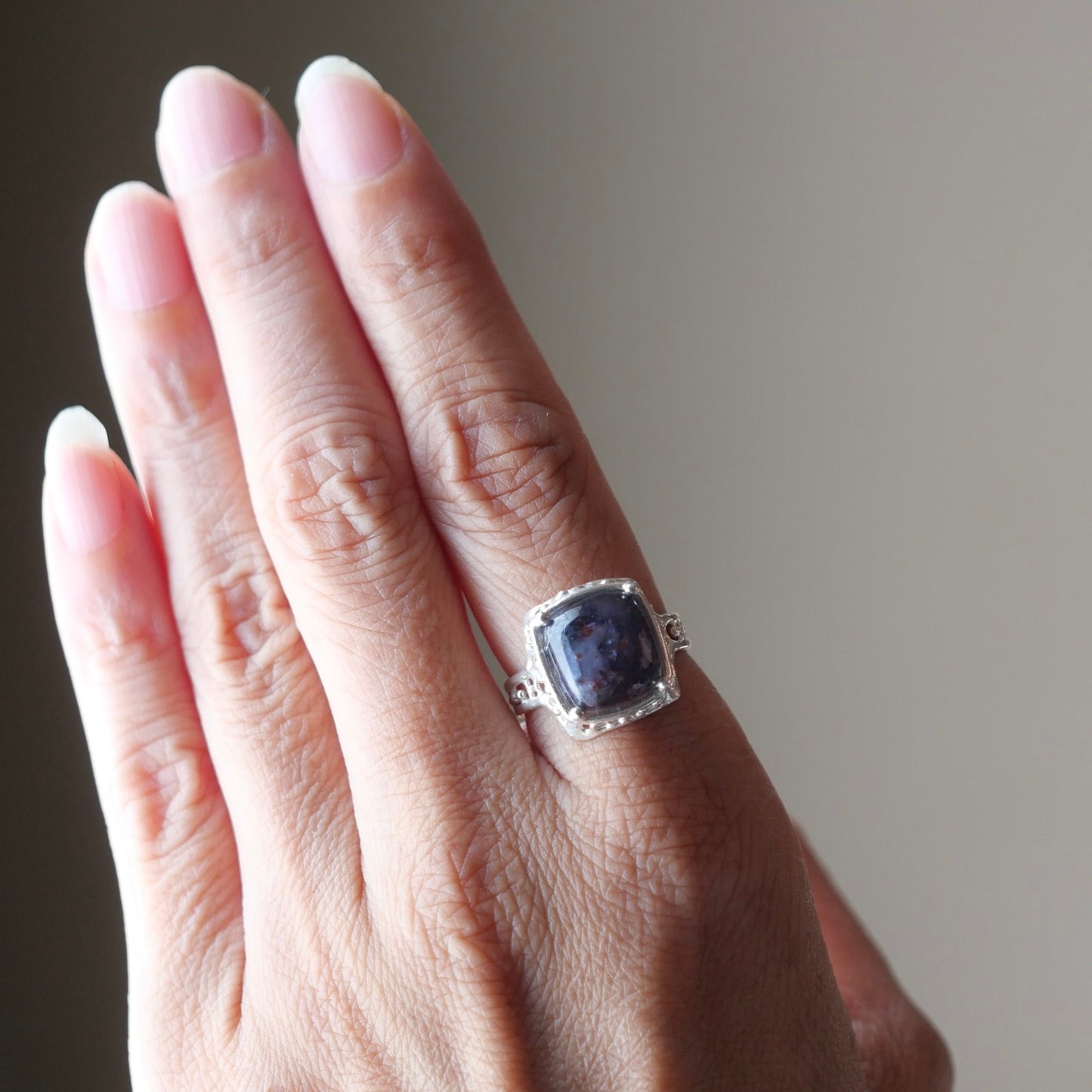 43. Iolite Sunstone Silver Ring / 23R137