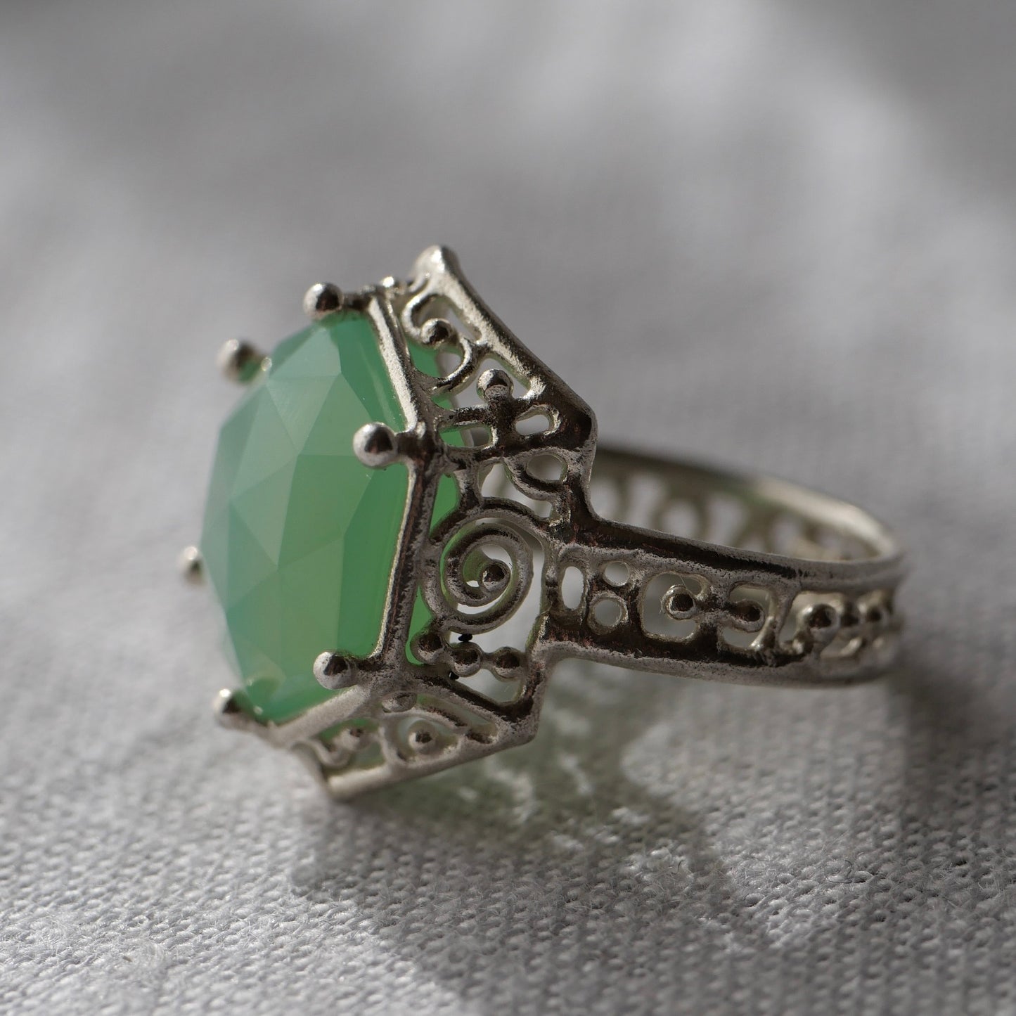 57. Chrysoprase Silver Ring / 23R-64