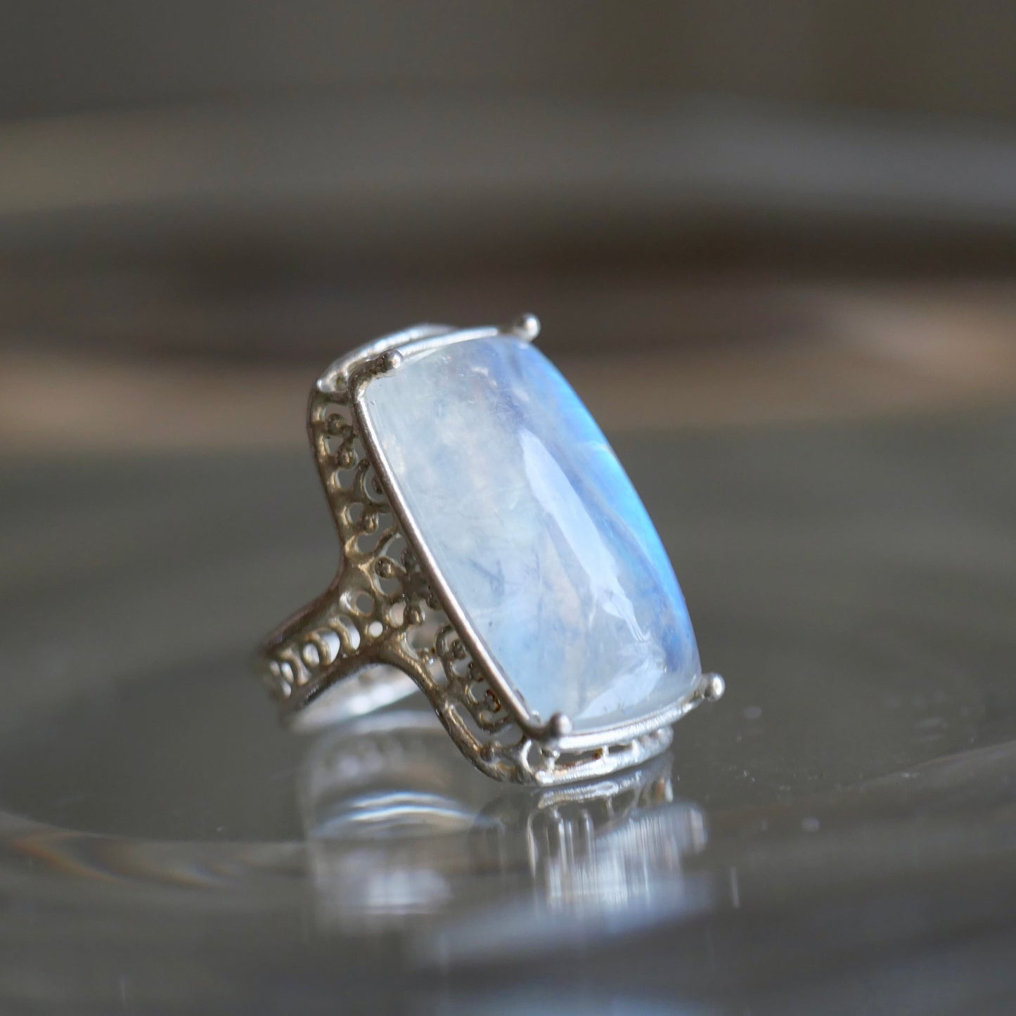 42. Rainbow Moonstone Silver Ring / 23 R-168