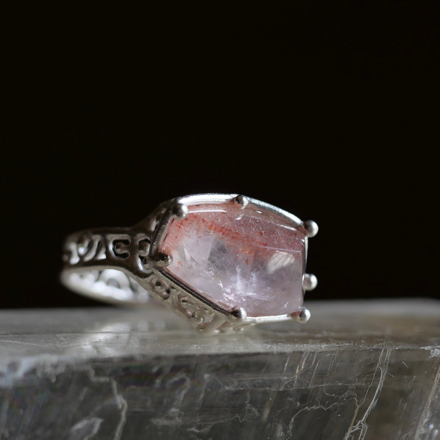 90. Strawberry Quarts Silver Ring / 24R-389