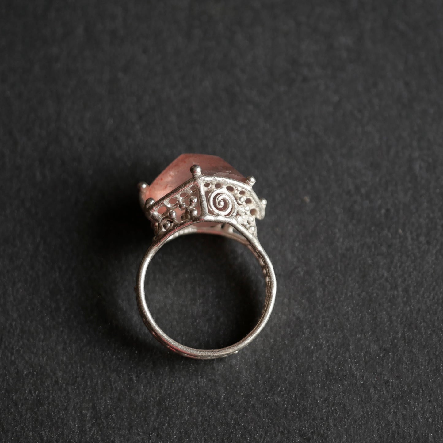 90. Strawberry Quarts Silver Ring / 24R-389