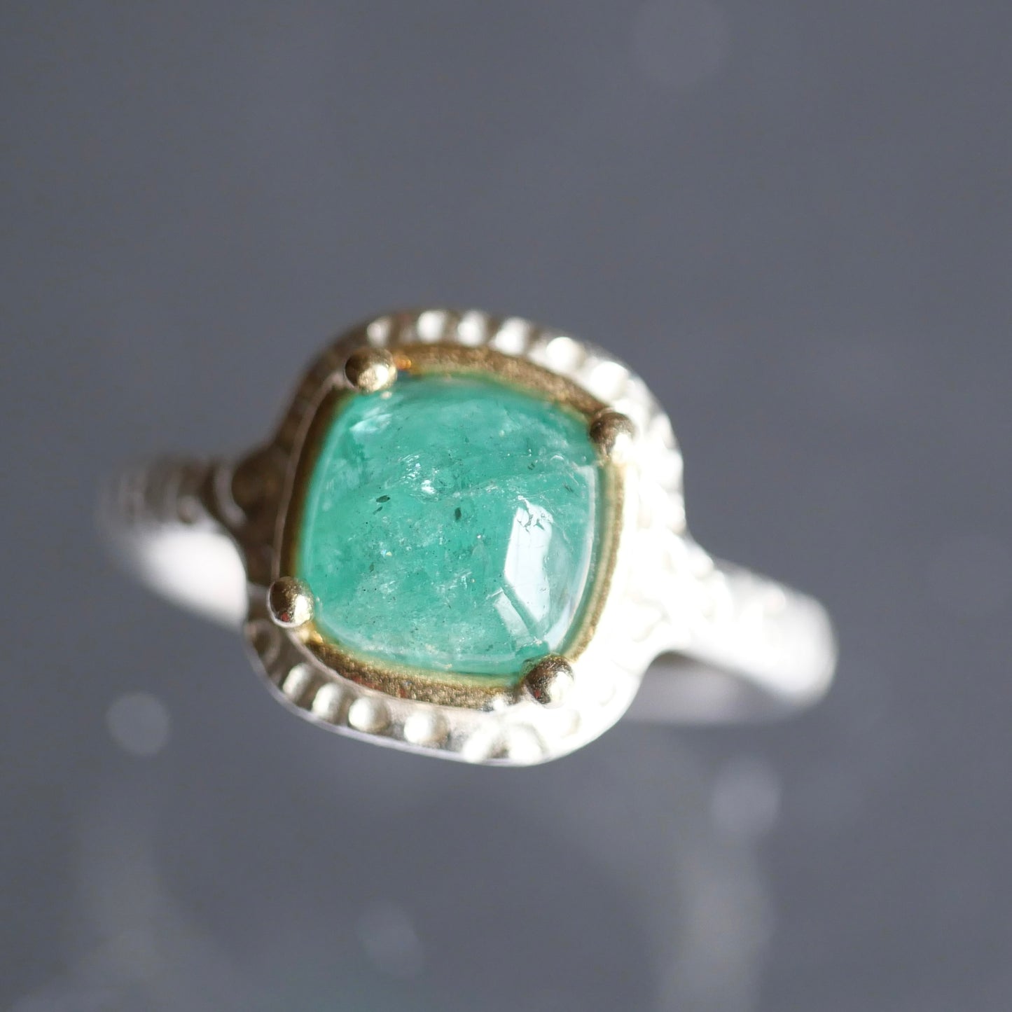 92. Emerald Ring / 24R-197