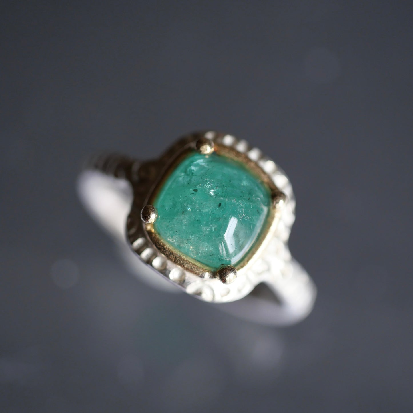 92. Emerald Ring / 24R-197