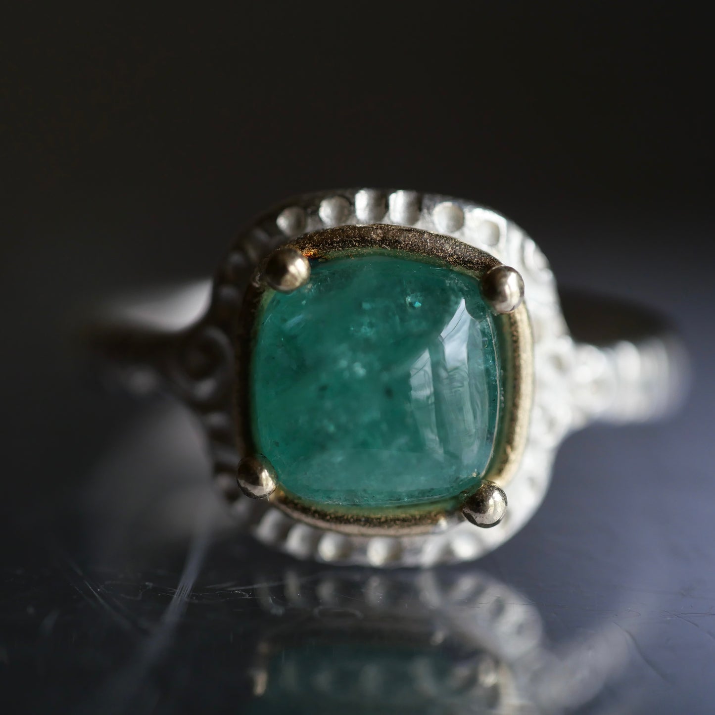 92. Emerald Ring / 24R-197