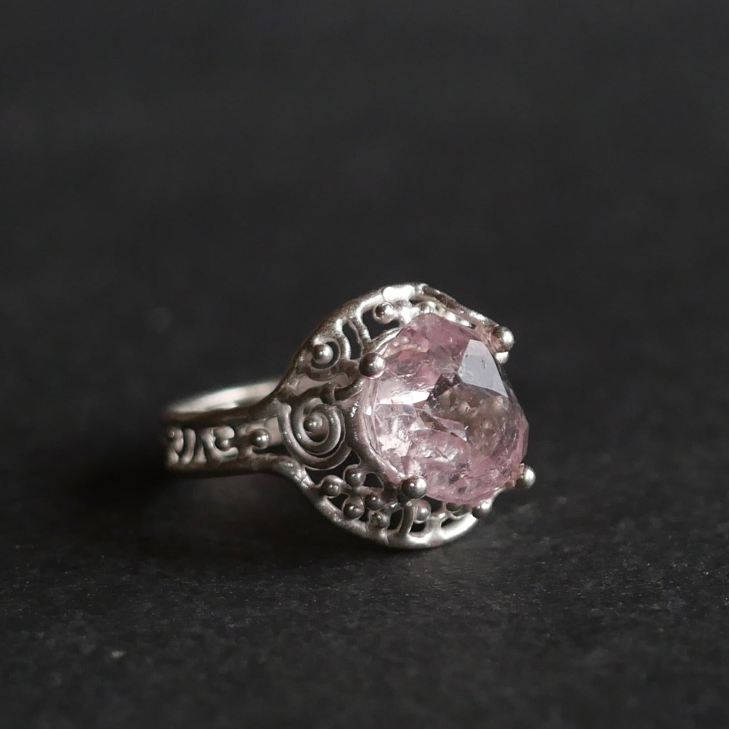 94. Morganite Silver Ring / 24R-384