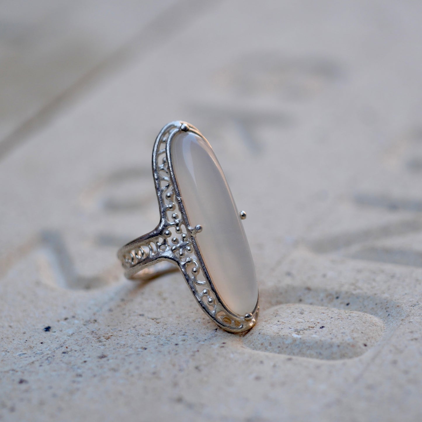 23. Moonstone Silver Ring / 22R-234