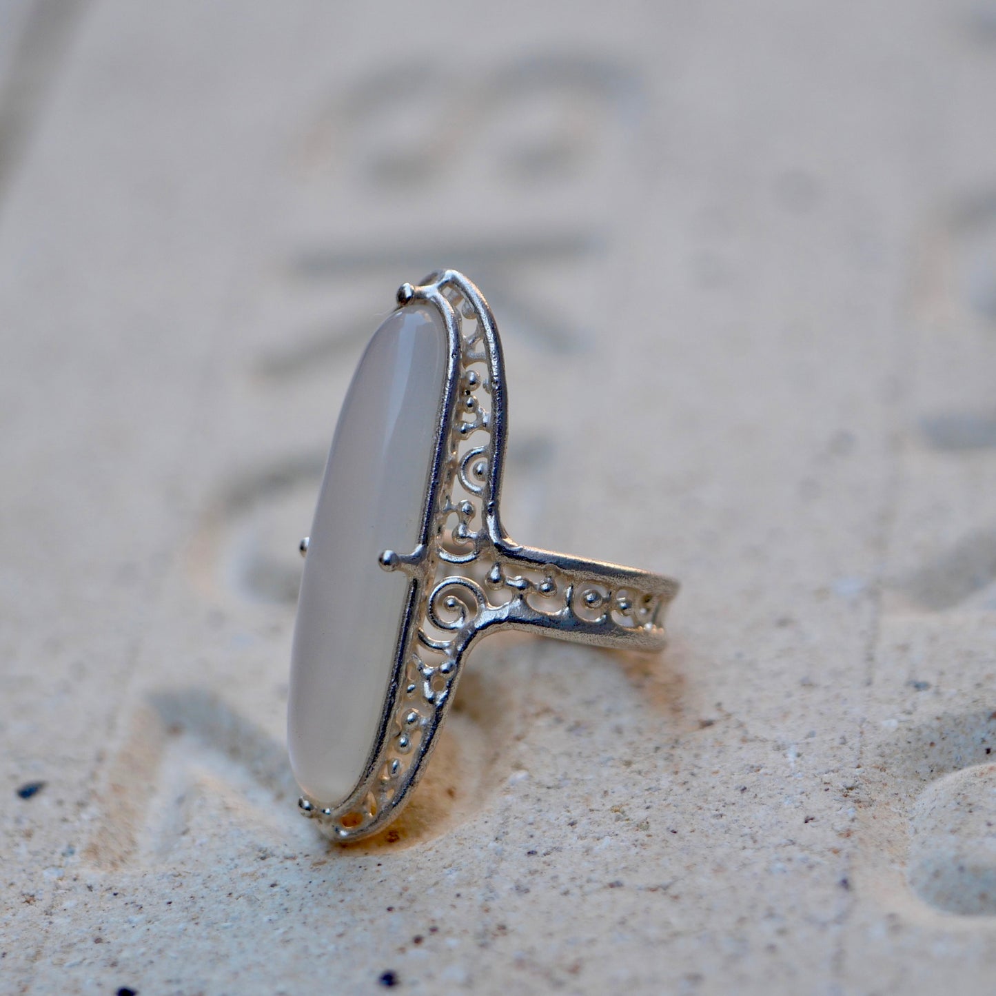 23. Moonstone Silver Ring / 22R-234