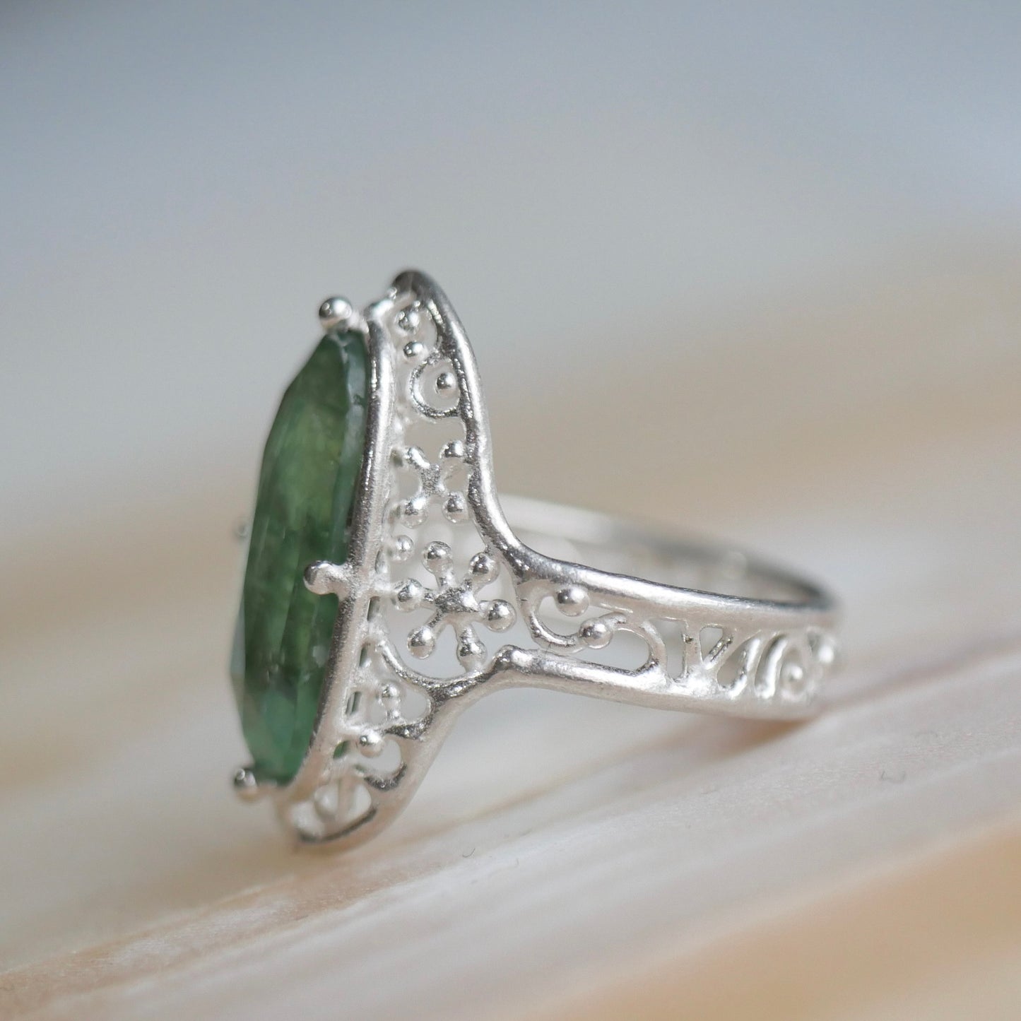 32. Green Kyanite Silver Ring / 23R-4