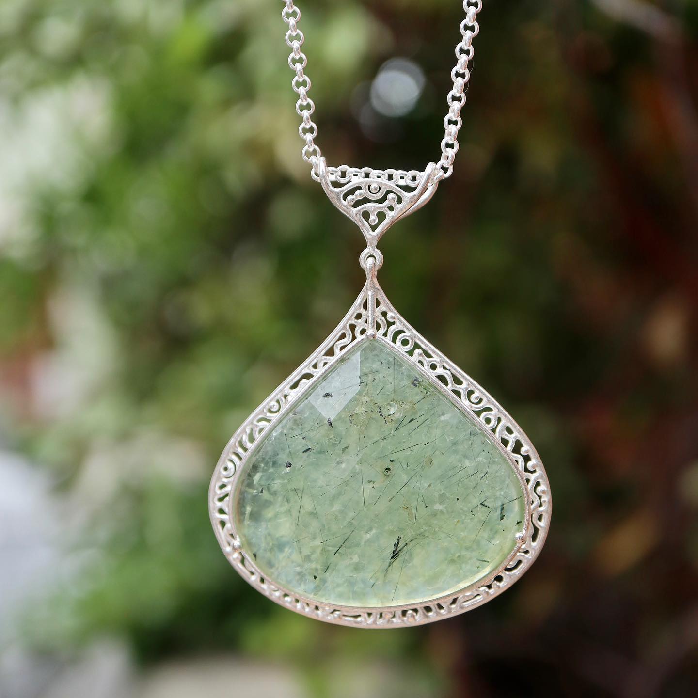 9. Prehnite Pendant / P-12